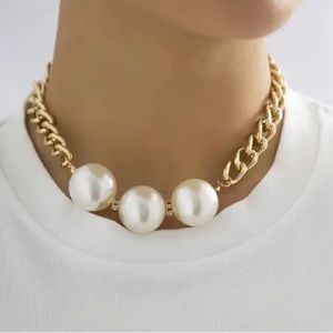 Golden Choker Necklace Cuban Link Pearls New 17”